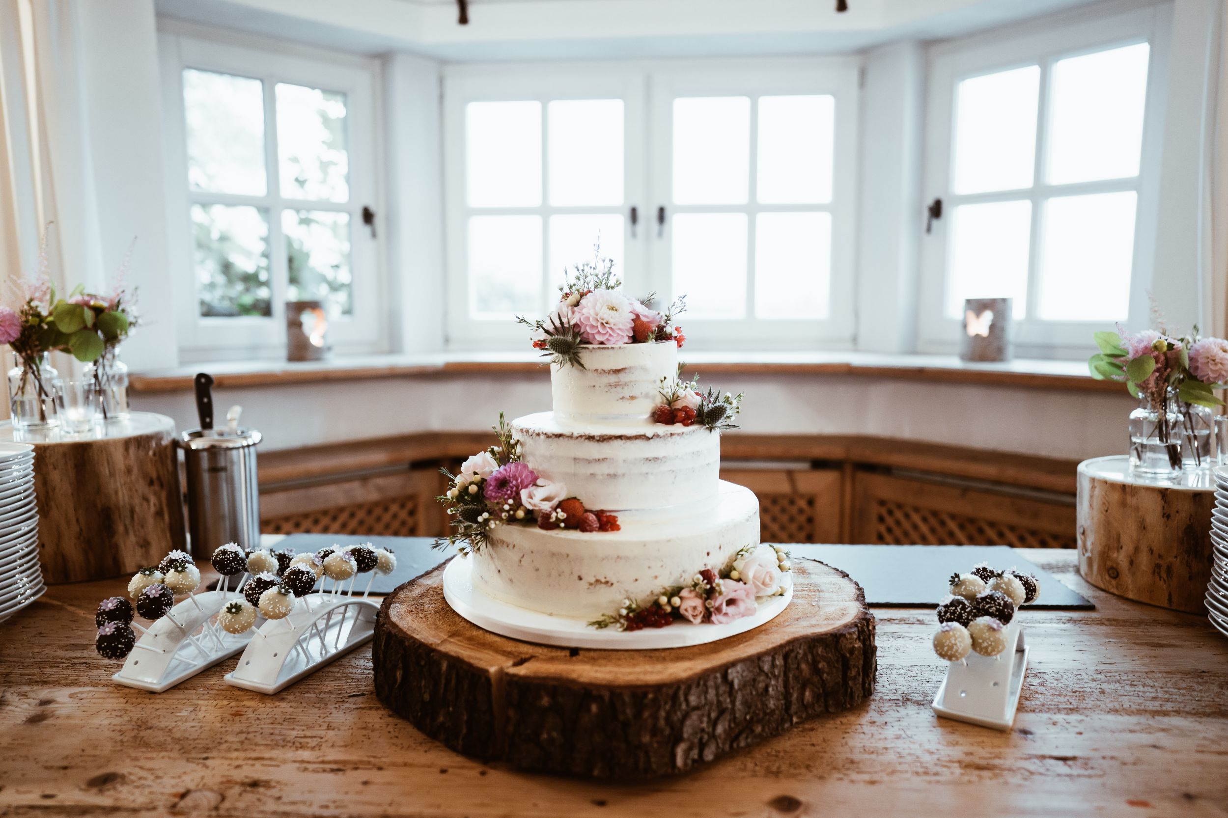 Wedding Cakes | Wedding Caterer | HT Catering & Meats